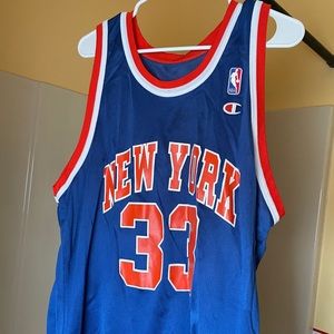 VINTAGE NBA JERSEY (Patrick Ewing NBAxCHAMPION)